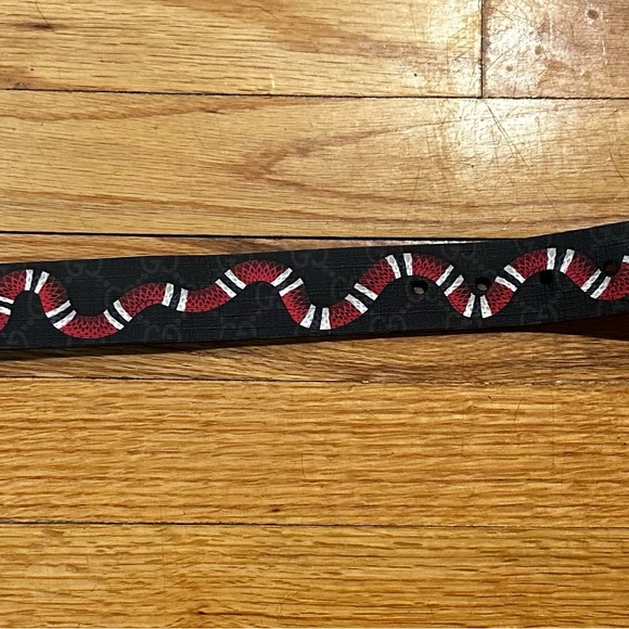 Mens Authentic Gucci Belt with box! See pictures - Picture 6 of 7